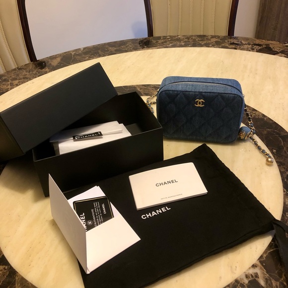✨SOLD✨New Auth Chanel 22C Denim Pearl Crush Camera Bag - Picture 11 of 13